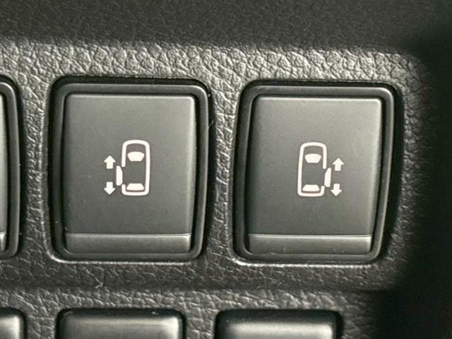 エルグランド 250ハイウェイスターS 両側電動パワスラ/バックカメラ/ブラインドスポットモニター/プッシュスタート/コーナーセンサー/レーダークルーズコントロール/フルセグTV/Bluetooth接続/ETC車載器/ステアリングスイッチ(6枚目)