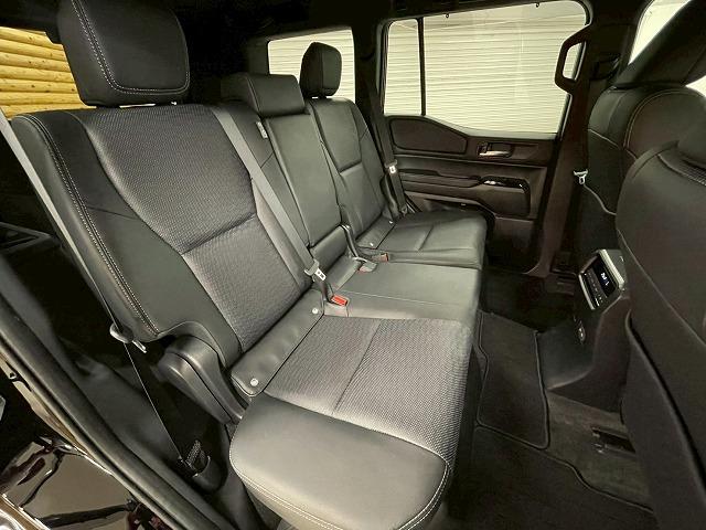 ランドクルーザー250 VX 丸目/全周囲/サンルーフ/12.3型ナビ/BSM/AppleCarPlay/追従クルコン/電動リアゲート/シートH/ベンチレーション/ステアリングH/デジタルインナー/コーナーセンサー/パワーシート(36枚目)