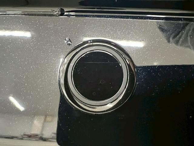 ヴォクシー S-Z 快適利便PKG/10.5型DA/CDDVD/追従クルコン/両側電動パワスラ/電動リアゲート/ETC/コーナーセンサー/シートヒーター/ステアリングリモコン/横滑り防止装置/電動パーキングブレーキ(16枚目)