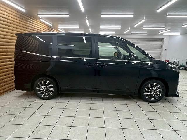 ヴォクシー S-Z 快適利便PKG/10.5型DA/CDDVD/追従クルコン/両側電動パワスラ/電動リアゲート/ETC/コーナーセンサー/シートヒーター/ステアリングリモコン/横滑り防止装置/電動パーキングブレーキ(18枚目)