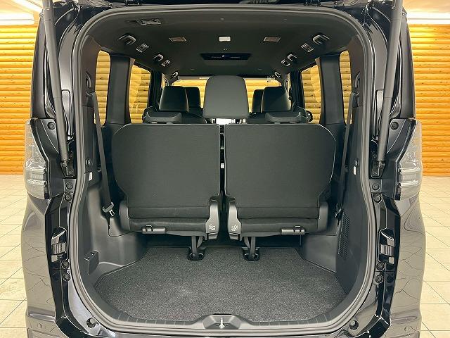 ヴォクシー S-Z 快適利便PKG/10.5型DA/CDDVD/追従クルコン/両側電動パワスラ/電動リアゲート/ETC/コーナーセンサー/シートヒーター/ステアリングリモコン/横滑り防止装置/電動パーキングブレーキ(38枚目)