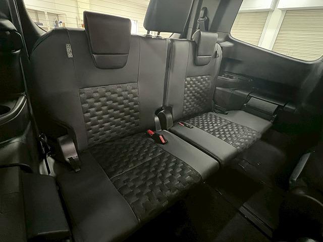 ヴォクシー S-Z 快適利便PKG/10.5型DA/CDDVD/追従クルコン/両側電動パワスラ/電動リアゲート/ETC/コーナーセンサー/シートヒーター/ステアリングリモコン/横滑り防止装置/電動パーキングブレーキ(42枚目)