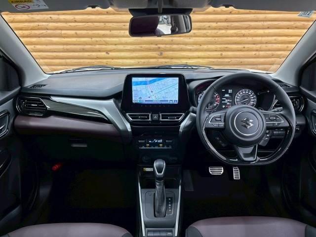 フロンクス ベースグレード 全周囲/9型ナビ/BSM/追従クルコン/クリアランスソナー/レーンキープアシスト/スマートキー/プッシュスタート/パドルシフト/衝突軽減ブレーキ/オートライト/ワイヤレス充電/純正16インチアルミ(3枚目)