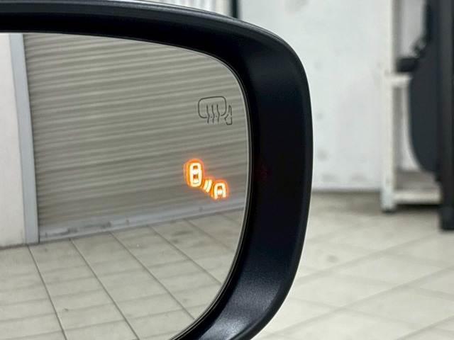 フロンクス ベースグレード 全周囲/9型ナビ/BSM/追従クルコン/クリアランスソナー/レーンキープアシスト/スマートキー/プッシュスタート/パドルシフト/衝突軽減ブレーキ/オートライト/ワイヤレス充電/純正16インチアルミ(6枚目)