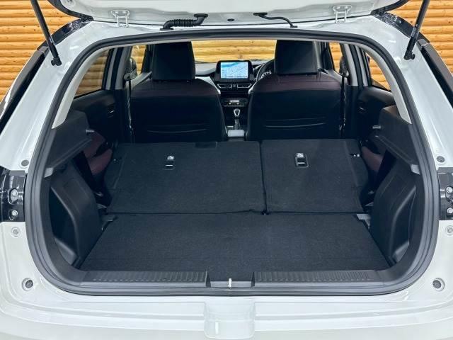 フロンクス ベースグレード 全周囲/9型ナビ/BSM/追従クルコン/クリアランスソナー/レーンキープアシスト/スマートキー/プッシュスタート/パドルシフト/衝突軽減ブレーキ/オートライト/ワイヤレス充電/純正16インチアルミ(20枚目)