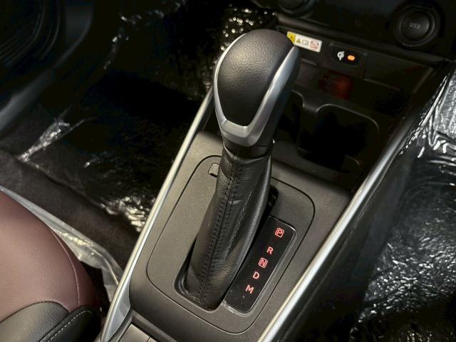 フロンクス ベースグレード 全周囲/9型ナビ/BSM/追従クルコン/クリアランスソナー/レーンキープアシスト/スマートキー/プッシュスタート/パドルシフト/衝突軽減ブレーキ/オートライト/ワイヤレス充電/純正16インチアルミ(68枚目)