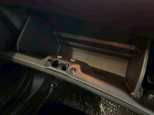 フロンクス ベースグレード 全周囲/9型ナビ/BSM/追従クルコン/クリアランスソナー/レーンキープアシスト/スマートキー/プッシュスタート/パドルシフト/衝突軽減ブレーキ/オートライト/ワイヤレス充電/純正16インチアルミ(71枚目)