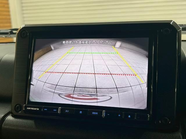 「フルカラーバックモニター」を装備で駐車が苦手な方でも安心です。