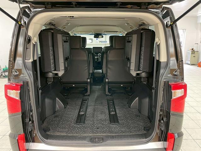 デリカＤ：５ Ｐ　黒革／７人乗り／１０．１型／電動ステップ／全周囲／電動リアゲート／パワーシート／ブラインドスポットモニター／シートヒーター／ステアリングヒーター／ＥＴＣ／追従クルコン／パドルシフト／両側電動パワスラ（38枚目）