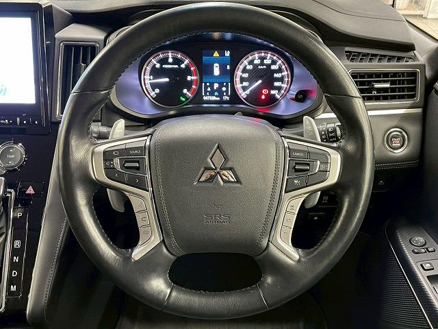 デリカＤ：５ Ｐ　黒革／７人乗り／１０．１型／電動ステップ／全周囲／電動リアゲート／パワーシート／ブラインドスポットモニター／シートヒーター／ステアリングヒーター／ＥＴＣ／追従クルコン／パドルシフト／両側電動パワスラ（43枚目）