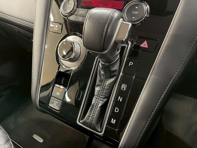 デリカＤ：５ Ｐ　黒革／７人乗り／１０．１型／電動ステップ／全周囲／電動リアゲート／パワーシート／ブラインドスポットモニター／シートヒーター／ステアリングヒーター／ＥＴＣ／追従クルコン／パドルシフト／両側電動パワスラ（65枚目）