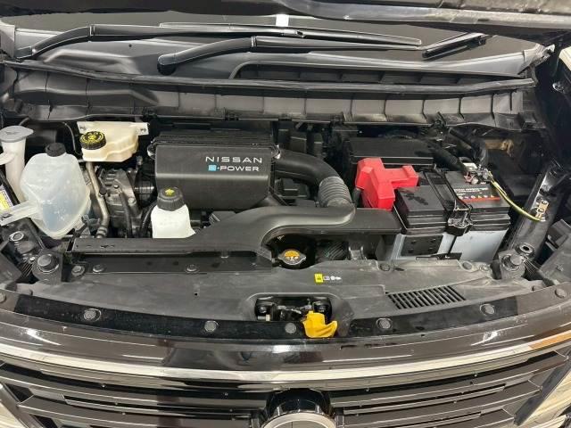 セレナ e-POWER ハイウェイスターV 全周囲/両側電動パワスラ/プロパイロット/ブラインドスポットモニター/デジタルインナーミラー/コーナーセンサー/ダブルエアコン/ステアリングリモコン/ETC/オートエアコン/プッシュスタート/(14枚目)