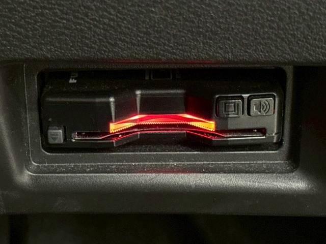 セレナ e-POWER ハイウェイスターV 全周囲/両側電動パワスラ/プロパイロット/ブラインドスポットモニター/デジタルインナーミラー/コーナーセンサー/ダブルエアコン/ステアリングリモコン/ETC/オートエアコン/プッシュスタート/(16枚目)