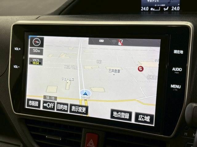 ノア ハイブリッドSi 純正ナビ/フリップダウン/両側電動パワスラ/フルセグ/ETC/バックカメラ/ステアリングリモコン/レーンキープアシスタンス/スマートキー/プッシュスタート/オートライト/フロントフォグランプ(3枚目)