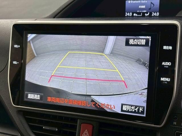 ノア ハイブリッドSi 純正ナビ/フリップダウン/両側電動パワスラ/フルセグ/ETC/バックカメラ/ステアリングリモコン/レーンキープアシスタンス/スマートキー/プッシュスタート/オートライト/フロントフォグランプ(4枚目)