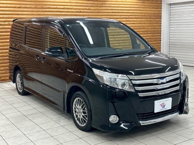 ノア ハイブリッドSi 純正ナビ/フリップダウン/両側電動パワスラ/フルセグ/ETC/バックカメラ/ステアリングリモコン/レーンキープアシスタンス/スマートキー/プッシュスタート/オートライト/フロントフォグランプ(31枚目)