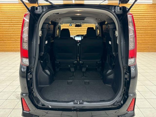 ノア ハイブリッドSi 純正ナビ/フリップダウン/両側電動パワスラ/フルセグ/ETC/バックカメラ/ステアリングリモコン/レーンキープアシスタンス/スマートキー/プッシュスタート/オートライト/フロントフォグランプ(36枚目)