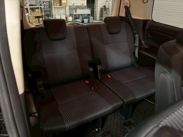 ノア ハイブリッドSi 純正ナビ/フリップダウン/両側電動パワスラ/フルセグ/ETC/バックカメラ/ステアリングリモコン/レーンキープアシスタンス/スマートキー/プッシュスタート/オートライト/フロントフォグランプ(40枚目)