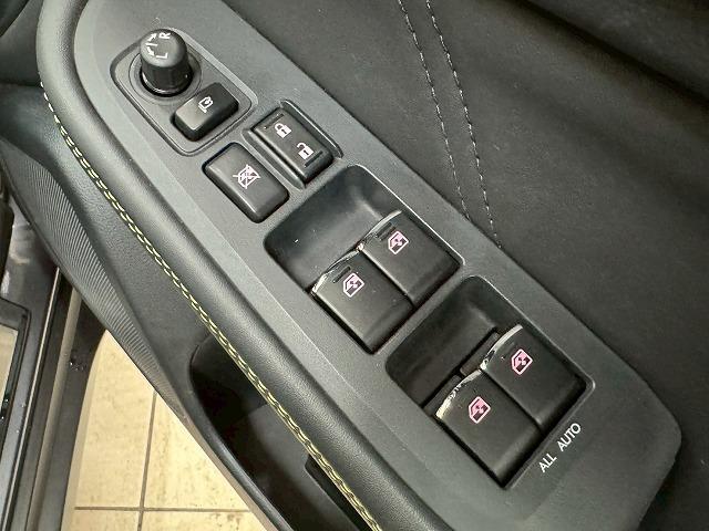 お問い合わせは０１２０−２５−４０９２まで。専門店だからこその知識・経験豊富なスタッフ達が、お客様に最適な一台をご案内致します