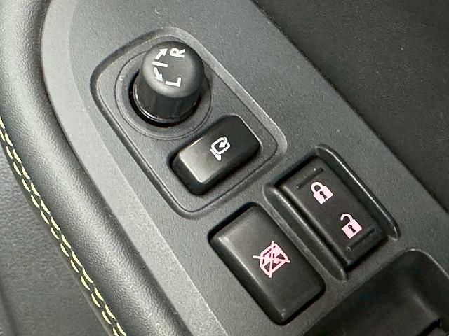 お問い合わせは０１２０−２５−４０９２まで。専門店だからこその知識・経験豊富なスタッフ達が、お客様に最適な一台をご案内致します