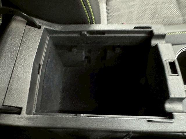 お問い合わせは０１２０−２５−４０９２まで。専門店だからこその知識・経験豊富なスタッフ達が、お客様に最適な一台をご案内致します