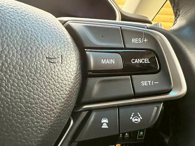 【レーダークルーズコントロールシステム】高速走行の走行時一定の速度を維持しながらの走行が可能☆