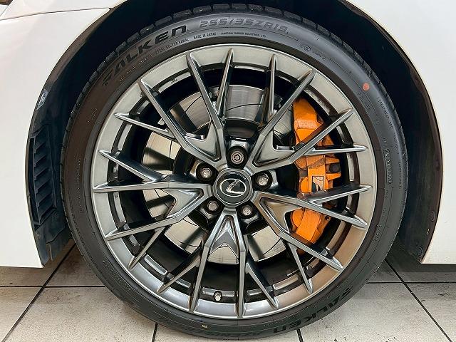 GS F ベースグレード サンルーフ/追従クルーズ/ベンチレーション/クリアランスソナー/パドルシフト/ブラインドスポットモニター/ヘッドアップディスプレイ/スマートキー/プッシュスタート/パワーシート/シートメモリ/(23枚目)