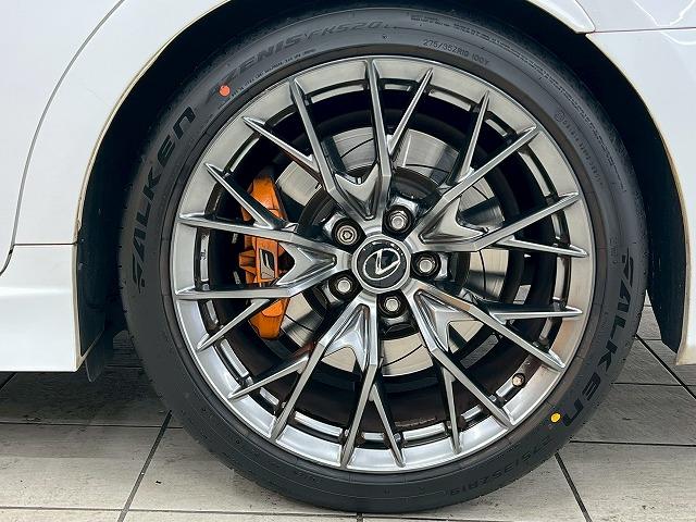 GS F ベースグレード サンルーフ/追従クルーズ/ベンチレーション/クリアランスソナー/パドルシフト/ブラインドスポットモニター/ヘッドアップディスプレイ/スマートキー/プッシュスタート/パワーシート/シートメモリ/(24枚目)