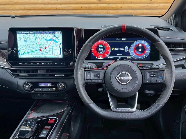 オーラ ニスモ　レカロシート／コネクトナビ／プロパイロット／ワイヤレス充電／コーナーセンサー／ブラインドスポットモニター／スマートキー／プッシュスタート／ＡｐｐｌｅＣａｒＰｌａｙ／パーキングアシスト／オートホールド（47枚目）