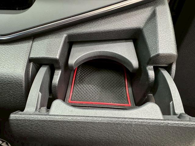 オーラ ニスモ　レカロシート／コネクトナビ／プロパイロット／ワイヤレス充電／コーナーセンサー／ブラインドスポットモニター／スマートキー／プッシュスタート／ＡｐｐｌｅＣａｒＰｌａｙ／パーキングアシスト／オートホールド（53枚目）