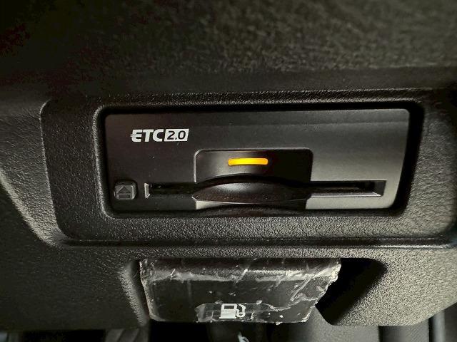 オーラ ニスモ　レカロシート／コネクトナビ／プロパイロット／ワイヤレス充電／コーナーセンサー／ブラインドスポットモニター／スマートキー／プッシュスタート／ＡｐｐｌｅＣａｒＰｌａｙ／パーキングアシスト／オートホールド（55枚目）