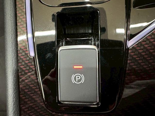 オーラ ニスモ　レカロシート／コネクトナビ／プロパイロット／ワイヤレス充電／コーナーセンサー／ブラインドスポットモニター／スマートキー／プッシュスタート／ＡｐｐｌｅＣａｒＰｌａｙ／パーキングアシスト／オートホールド（65枚目）