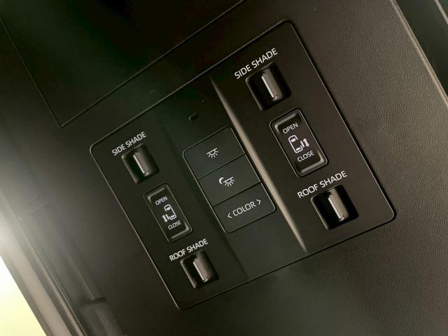 ヴェルファイアハイブリッド Ｚ　プレミア　１３．２型モニタ／ユニバーサルステップ／ムーンルーフ／トヨタチームメイト／ワイヤレス充電／１４インチディスプレイオーディオ／１９インチアルミホイール／全周囲カメラ／ベンチレーション／ブラインドスポット（45枚目）