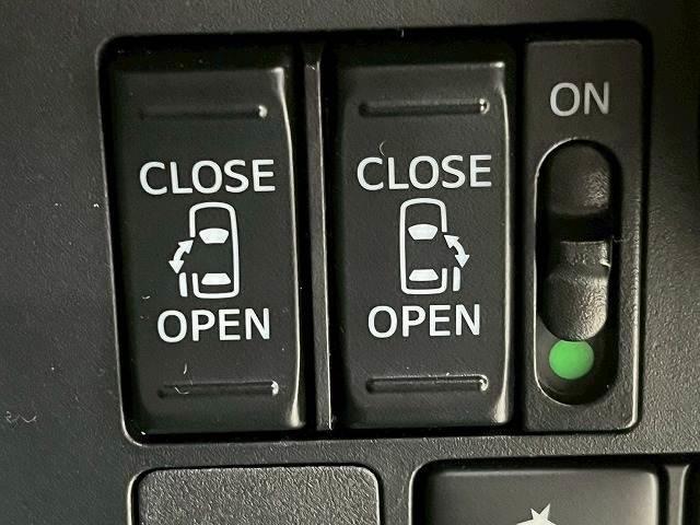 トール カスタムＧ　リミテッド　ＳＡＩＩＩ　アルパインＢＩＧ－Ｘ／両側電動／全方位／Ｂカメラ／ＥＴＣ／シートヒーター／コーナーセンサー／スマートキー／プッシュスタート／横滑り防止装置／衝突軽減ブレーキ／クルーズコントロール／ステアリングリモコン（8枚目）