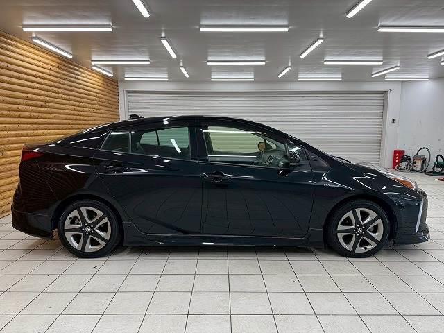 プリウス Ｓツーリングセレクション　モデリスタエアロ／後期／シートヒーター／純正ナビ／フルセグＴＶ／レーダークルーズコントロール／バックカメラ／コーナーセンサー／ステアリングスイッチ／Ｂｌｕｅｔｏｏｔｈ接続／ＬＥＤヘッドライト（18枚目）