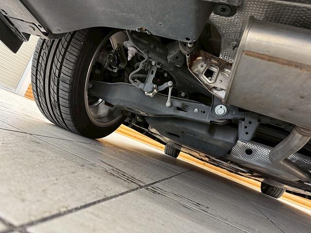 プリウス Ｓツーリングセレクション　モデリスタエアロ／後期／シートヒーター／純正ナビ／フルセグＴＶ／レーダークルーズコントロール／バックカメラ／コーナーセンサー／ステアリングスイッチ／Ｂｌｕｅｔｏｏｔｈ接続／ＬＥＤヘッドライト（35枚目）