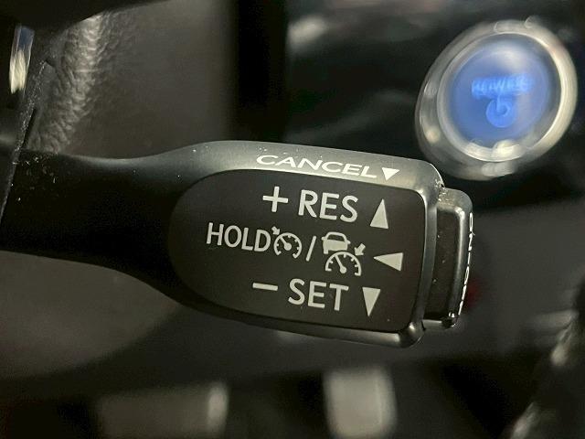 プリウス Ｓツーリングセレクション　モデリスタエアロ／後期／シートヒーター／純正ナビ／フルセグＴＶ／レーダークルーズコントロール／バックカメラ／コーナーセンサー／ステアリングスイッチ／Ｂｌｕｅｔｏｏｔｈ接続／ＬＥＤヘッドライト（51枚目）