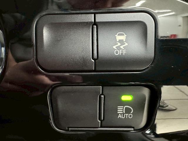 プリウス Ｓツーリングセレクション　モデリスタエアロ／後期／シートヒーター／純正ナビ／フルセグＴＶ／レーダークルーズコントロール／バックカメラ／コーナーセンサー／ステアリングスイッチ／Ｂｌｕｅｔｏｏｔｈ接続／ＬＥＤヘッドライト（55枚目）