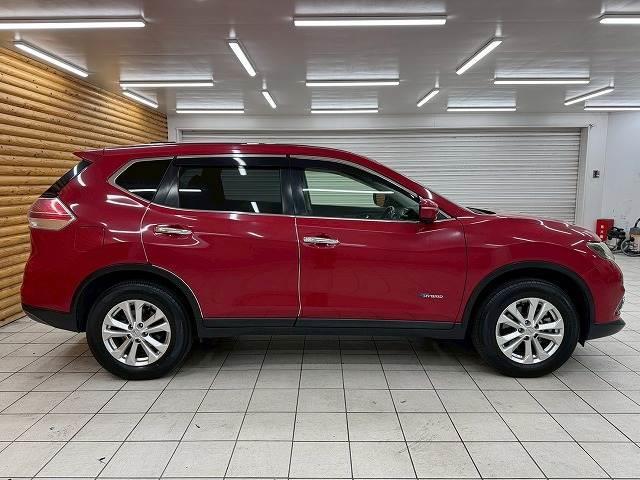 エクストレイル ２０Ｘ　ハイブリッド　エマージェンシーブレーキＰ　全方位カメラ／純正ナビ／クルーズコントロール／シートヒーター／Ｂｌｕｅｔｏｏｔｈ接続／ステアリングスイッチ／フルセグＴＶ／プッシュスタート／ＥＴＣ車載器／デジタルインナーミラー／純正アルミホイール（18枚目）