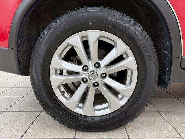 エクストレイル ２０Ｘ　ハイブリッド　エマージェンシーブレーキＰ　全方位カメラ／純正ナビ／クルーズコントロール／シートヒーター／Ｂｌｕｅｔｏｏｔｈ接続／ステアリングスイッチ／フルセグＴＶ／プッシュスタート／ＥＴＣ車載器／デジタルインナーミラー／純正アルミホイール（21枚目）