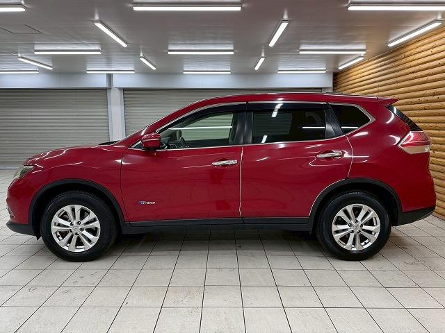 エクストレイル ２０Ｘ　ハイブリッド　エマージェンシーブレーキＰ　全方位カメラ／純正ナビ／クルーズコントロール／シートヒーター／Ｂｌｕｅｔｏｏｔｈ接続／ステアリングスイッチ／フルセグＴＶ／プッシュスタート／ＥＴＣ車載器／デジタルインナーミラー／純正アルミホイール（26枚目）