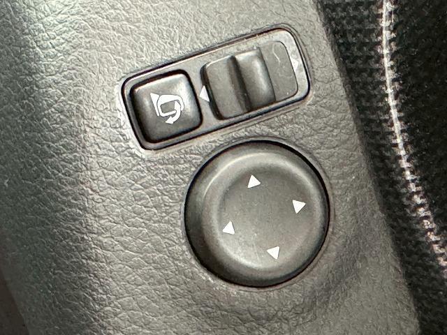 エクストレイル ２０Ｘ　ハイブリッド　エマージェンシーブレーキＰ　全方位カメラ／純正ナビ／クルーズコントロール／シートヒーター／Ｂｌｕｅｔｏｏｔｈ接続／ステアリングスイッチ／フルセグＴＶ／プッシュスタート／ＥＴＣ車載器／デジタルインナーミラー／純正アルミホイール（47枚目）