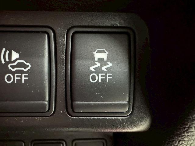 エクストレイル ２０Ｘ　ハイブリッド　エマージェンシーブレーキＰ　全方位カメラ／純正ナビ／クルーズコントロール／シートヒーター／Ｂｌｕｅｔｏｏｔｈ接続／ステアリングスイッチ／フルセグＴＶ／プッシュスタート／ＥＴＣ車載器／デジタルインナーミラー／純正アルミホイール（54枚目）