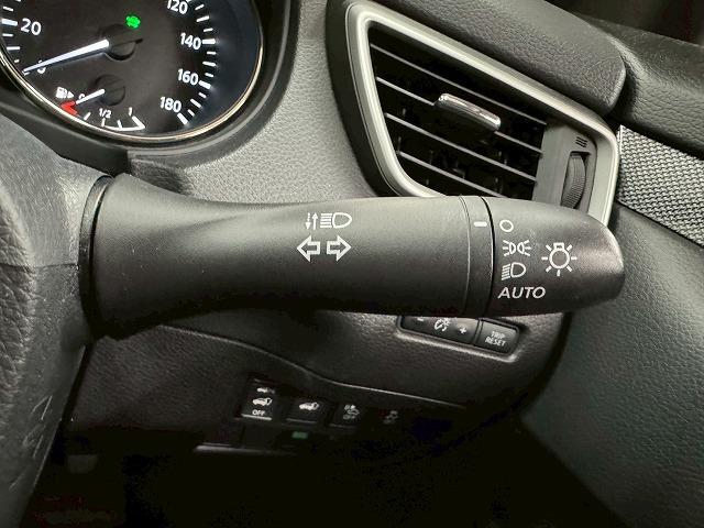 エクストレイル ２０Ｘ　ハイブリッド　エマージェンシーブレーキＰ　全方位カメラ／純正ナビ／クルーズコントロール／シートヒーター／Ｂｌｕｅｔｏｏｔｈ接続／ステアリングスイッチ／フルセグＴＶ／プッシュスタート／ＥＴＣ車載器／デジタルインナーミラー／純正アルミホイール（59枚目）