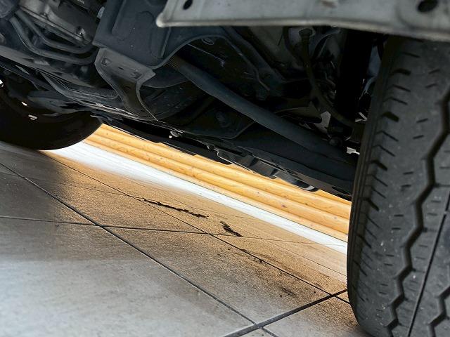 ハイエースバン ロングスーパーGL 両側電動/サイドカメラ/ETC車載器/LEDヘッドライト/Bluetooth接続/純正ナビ/フルセグTV/AC100V/バックカメラ/衝突軽減/レーンキープアシスト/プッシュスタート/フォグランプ/(34枚目)