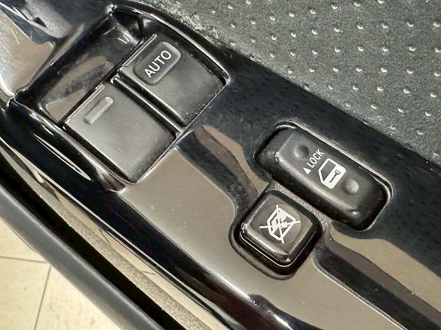 ハイエースバン ロングスーパーGL 両側電動/サイドカメラ/ETC車載器/LEDヘッドライト/Bluetooth接続/純正ナビ/フルセグTV/AC100V/バックカメラ/衝突軽減/レーンキープアシスト/プッシュスタート/フォグランプ/(41枚目)