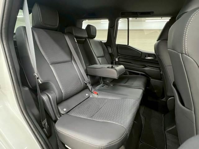 ランドクルーザー250 VX AppleCarPlay/全方位カメラ/サンルーフ/BSM/シートヒーター/ベンチレーション/電動リアゲート/パワーシート/デジタルインナーミラー/ステアリングヒーター/追従クルコン/スマートキー(10枚目)