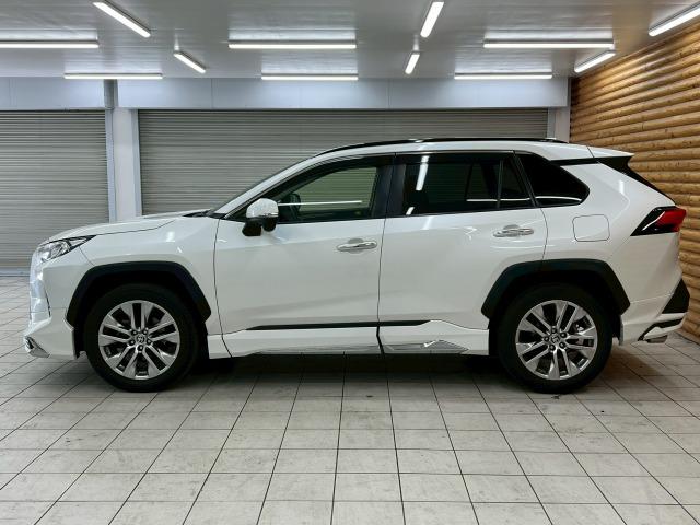 ＲＡＶ４ Ｇ　Ｚパッケージ　純正９型ナビ／追従クルーズ／シートヒーター／モデリスタエアロ／ブラインドスポットモニター／デジタルインナーミラー／電動リアゲート／シートメモリ／ステアリングヒーター／Ｂカメラ／ワイヤレス充電／ＥＴＣ（26枚目）