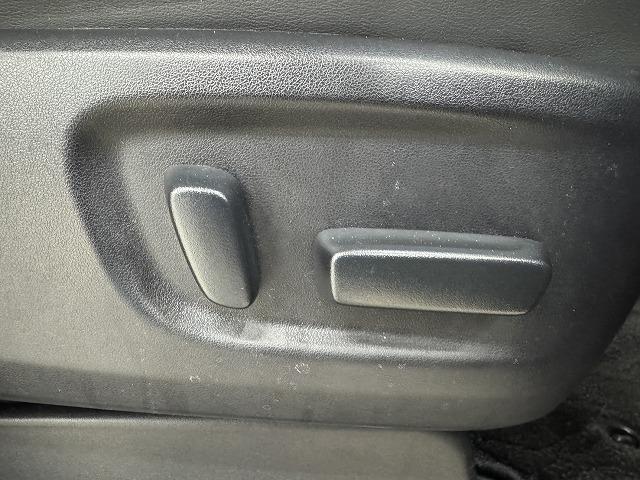 アルファード 2.5S Cパッケージ サンルーフ/全方位カメラ/JBL/メーカーナビ/フルセグTV/デジタルインナーミラー/ステアリングヒーター/パワーシート/パワーバックドア/シートクーラー/シートヒーター/ブラインドスポットモニター(61枚目)