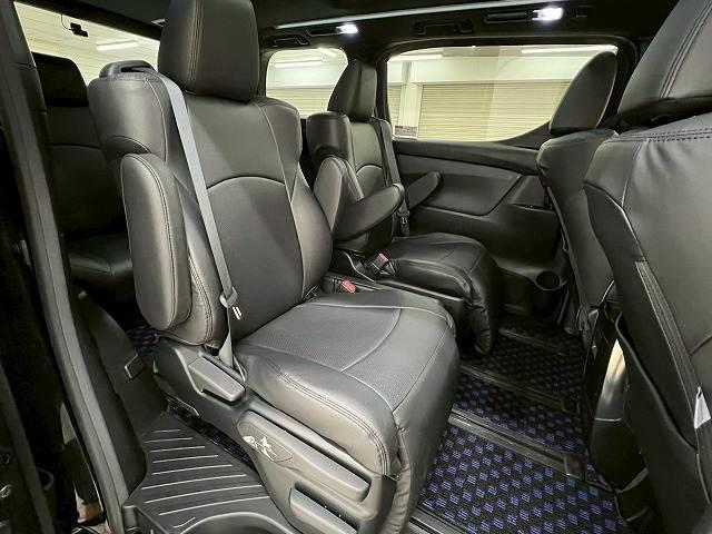 ヴェルファイアハイブリッド Z ゴールデンアイズ サンルーフ/電動ハッチバック/両側電動/クリアランスソナー/スマートキー/プッシュスタート/オートマチックハイビーム/フルセグTV/クルーズコントロール/オートエアコン/電動格納ミラー/LEDヘッド(10枚目)